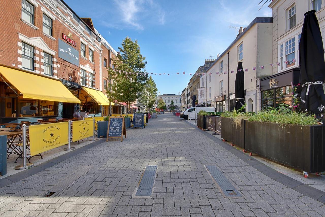 14 Oxford Mews - 5 Star Living For Up To 10 People Βίλα Σαουθάμπτον Εξωτερικό φωτογραφία